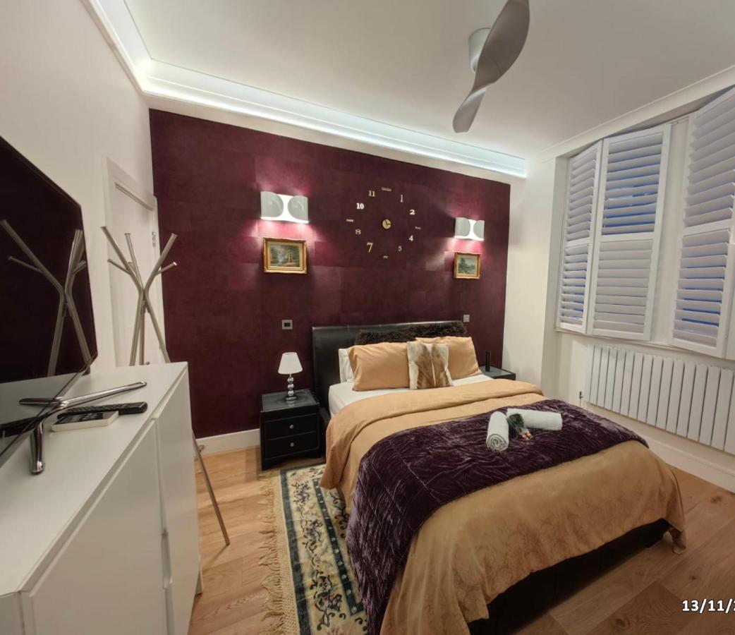 Cosy With 2 Bedrooms Appartamento Londra